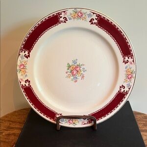 Homer Laughlin China dinner plates, set of 2